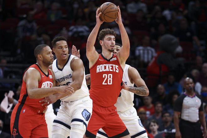 开云体育在线-火箭队老板因言论引发美国媒体热议