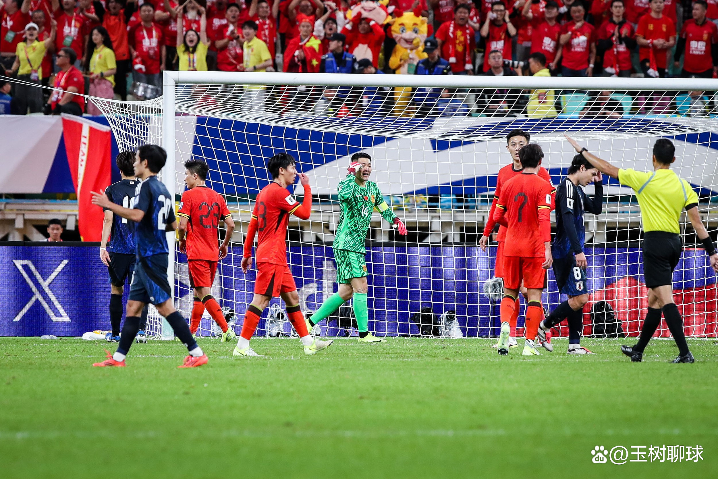 沙特劲旅击败对手晋级下一轮比赛