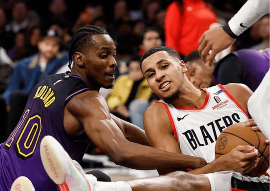 中锋独力砍分,球队获得胜利关键 中锋独力砍分,球队获得胜利关键