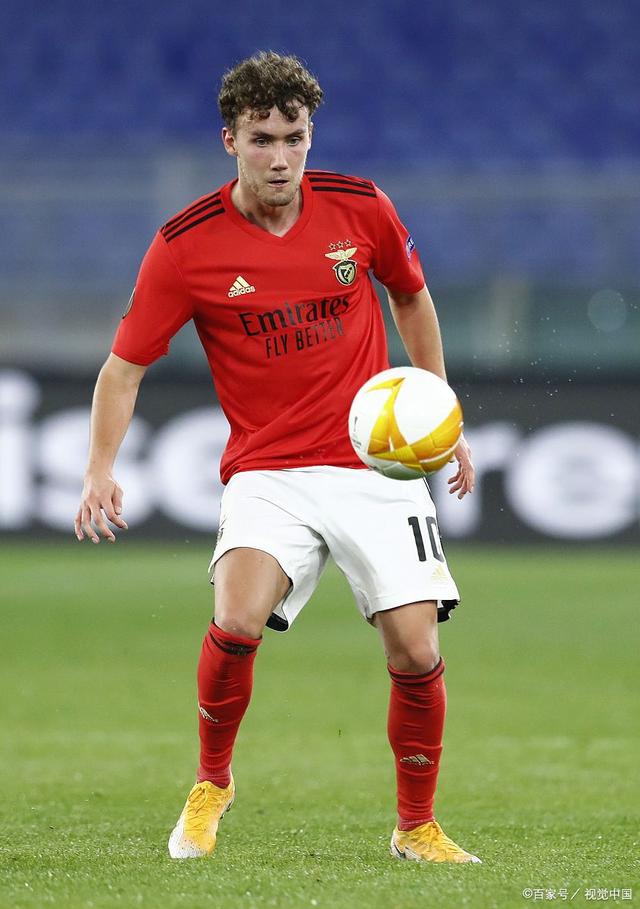 开云平台-包含里尔队在客场战胜对手，保持领先优势的词条