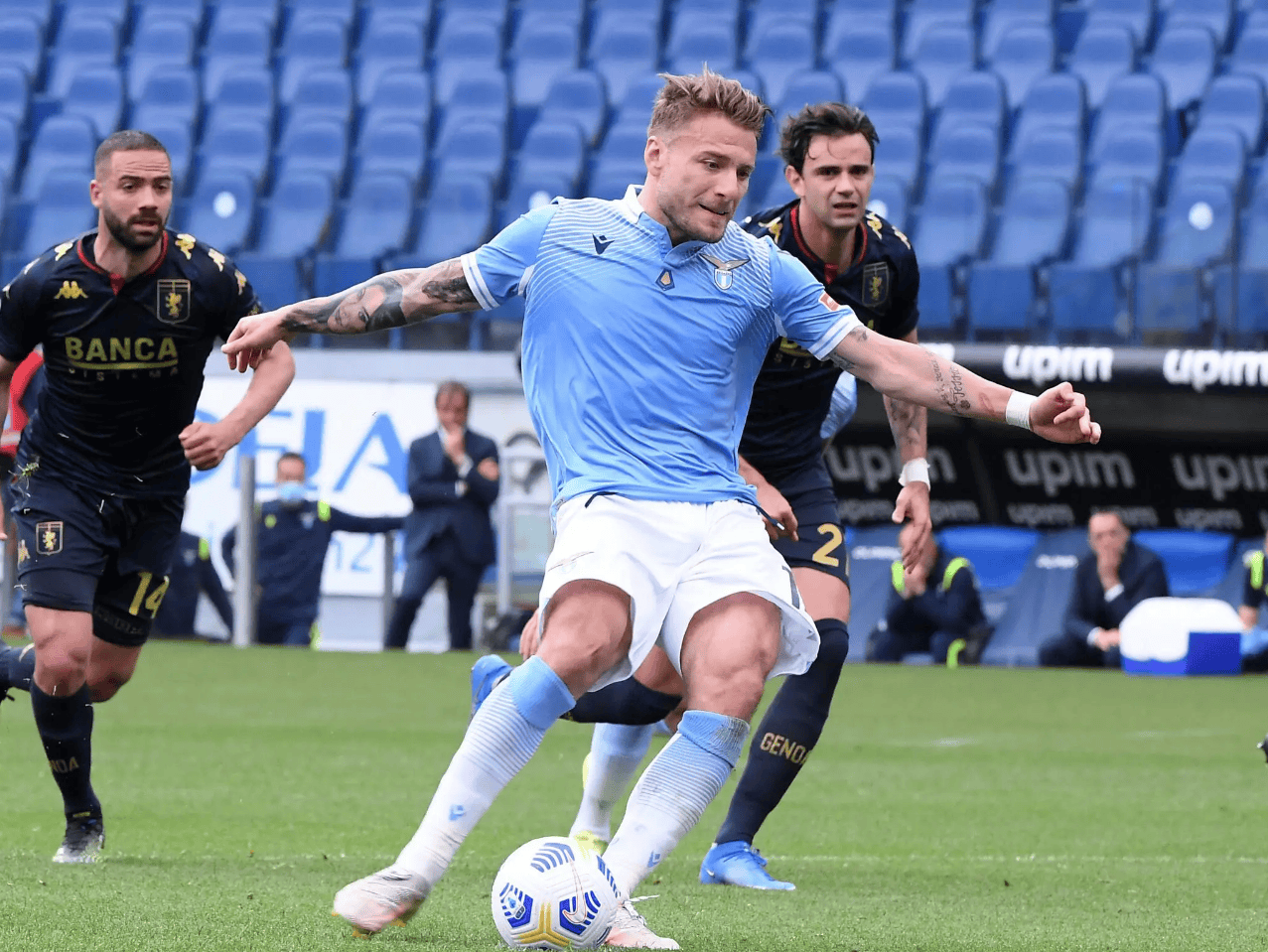 开云下载-外国足球俱乐部在国际联赛中崭露头角