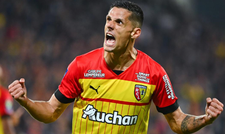 开云官网-朗斯在主场因失意而受挫，需要寻找突破口