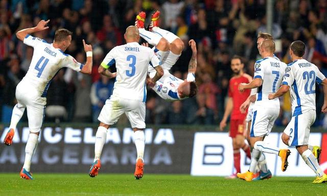 关于激烈比赛中球员实力尽显,赛场氛围火爆的信息 关于激烈比赛中球员实力尽显,赛场氛围火爆的信息