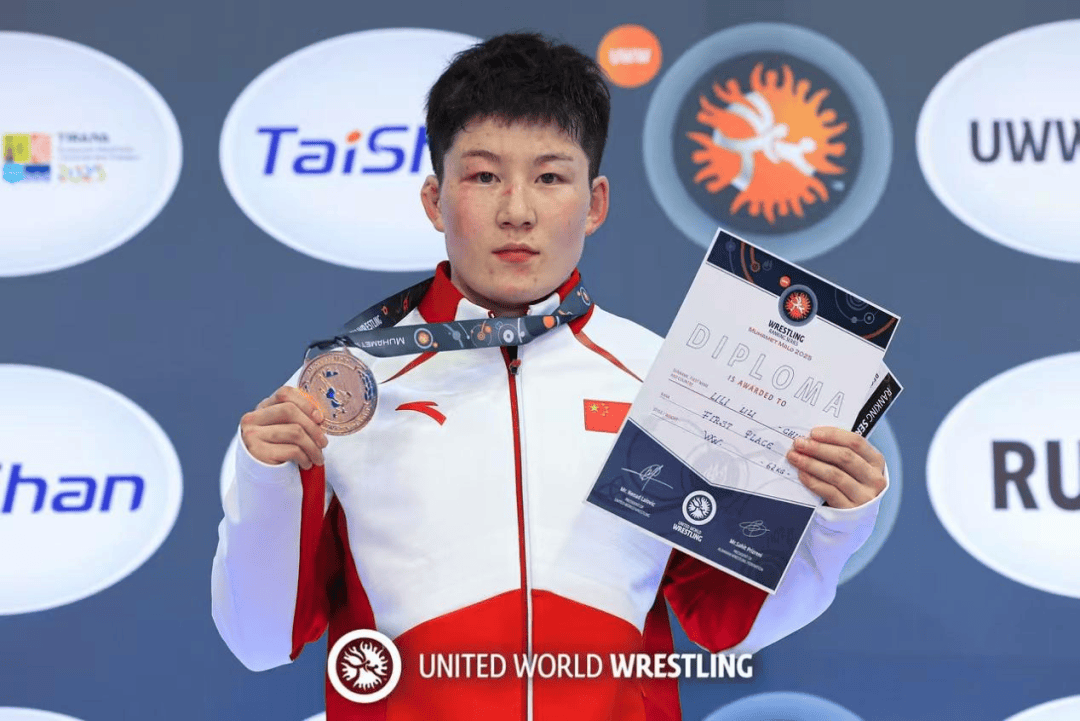 开云官网-神奇一击！运动员凭借超凡技艺夺冠