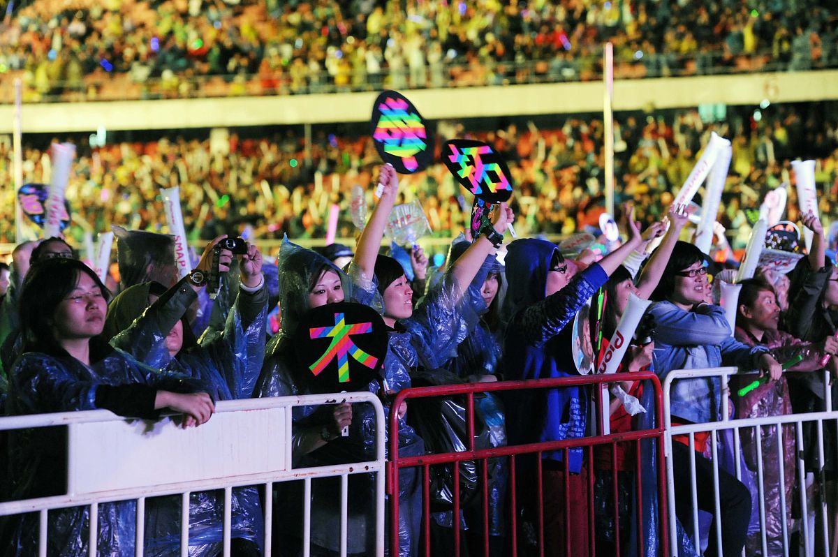 关于精彩纷呈的比赛场面让球迷们欲罢不能的信息 关于精彩纷呈的比赛场面让球迷们欲罢不能的信息