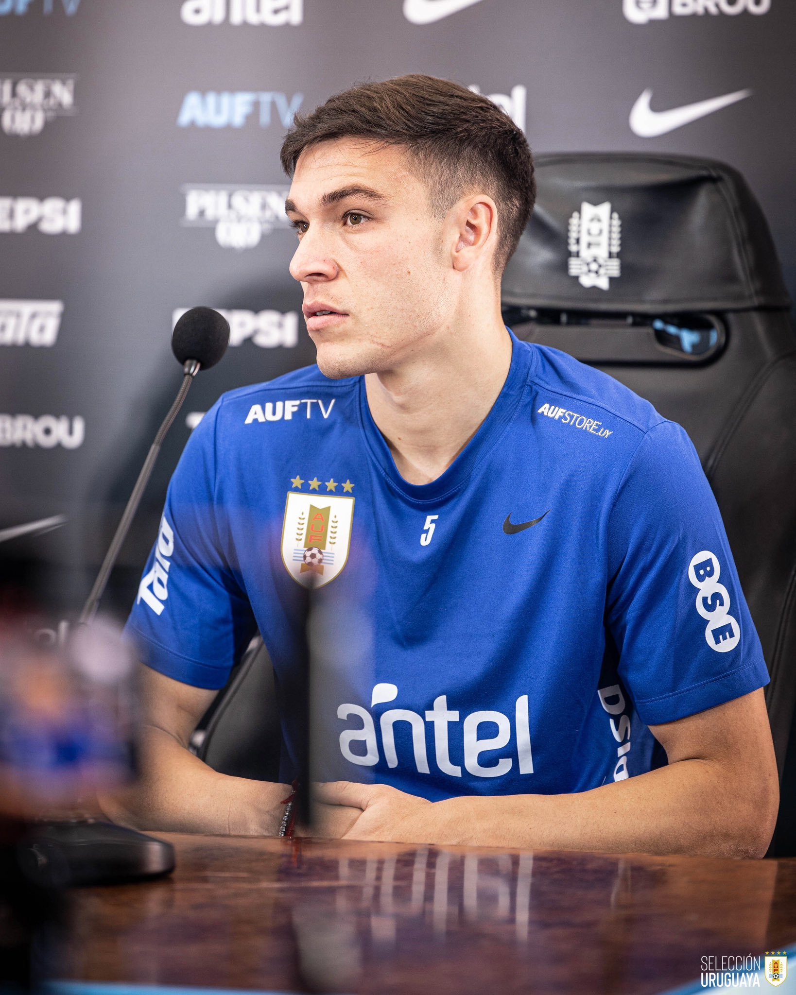 哥伦比亚队准备全力战