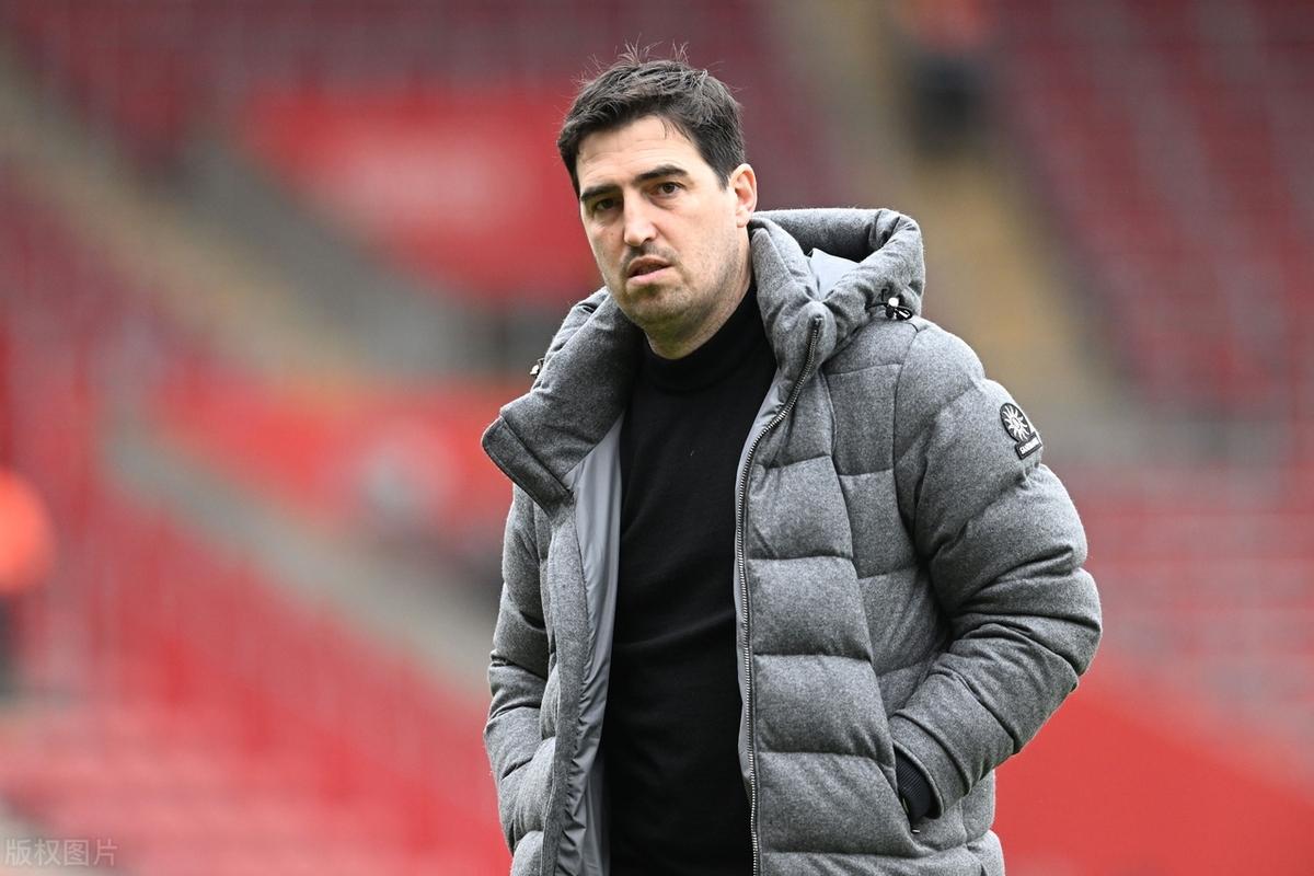 狼队连胜,欧冠资格争夺正酣 狼队连胜,欧冠资格争夺正酣