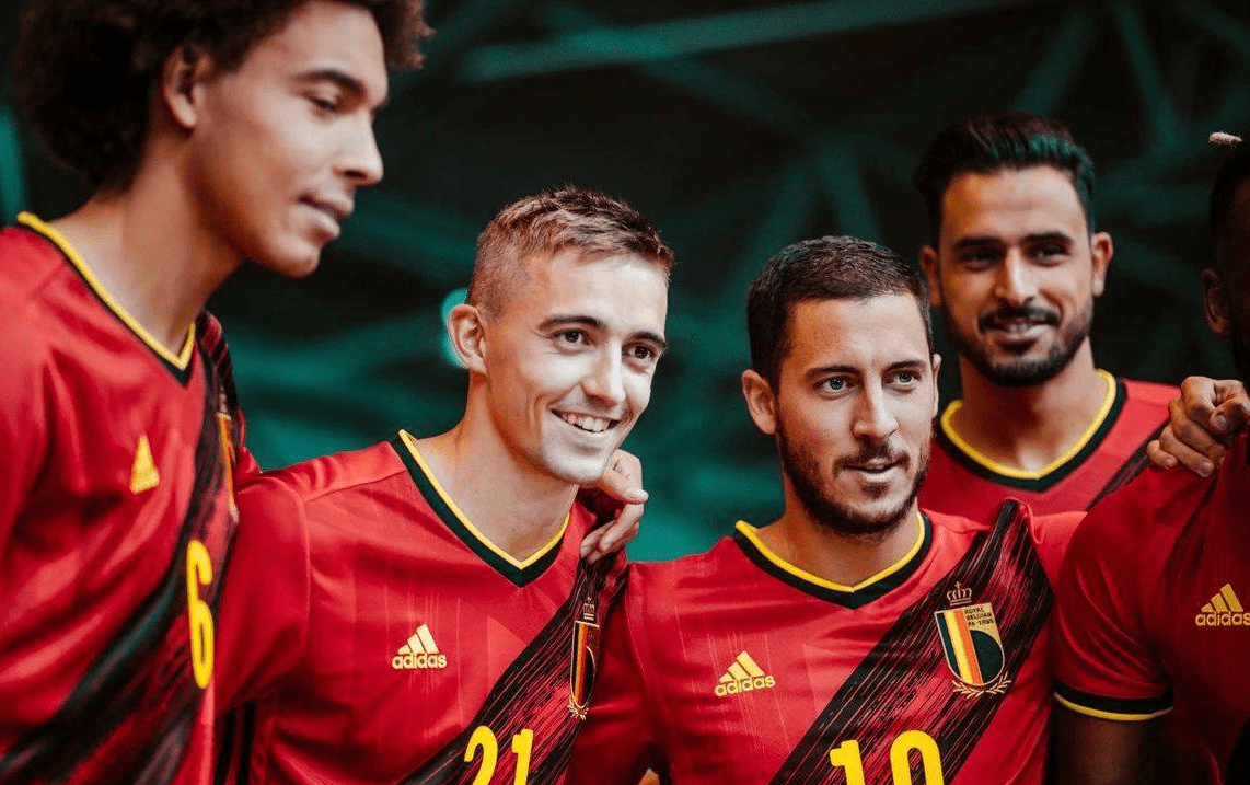 开云体育app-斯洛伐克豪取三分，晋级仍存一线希望