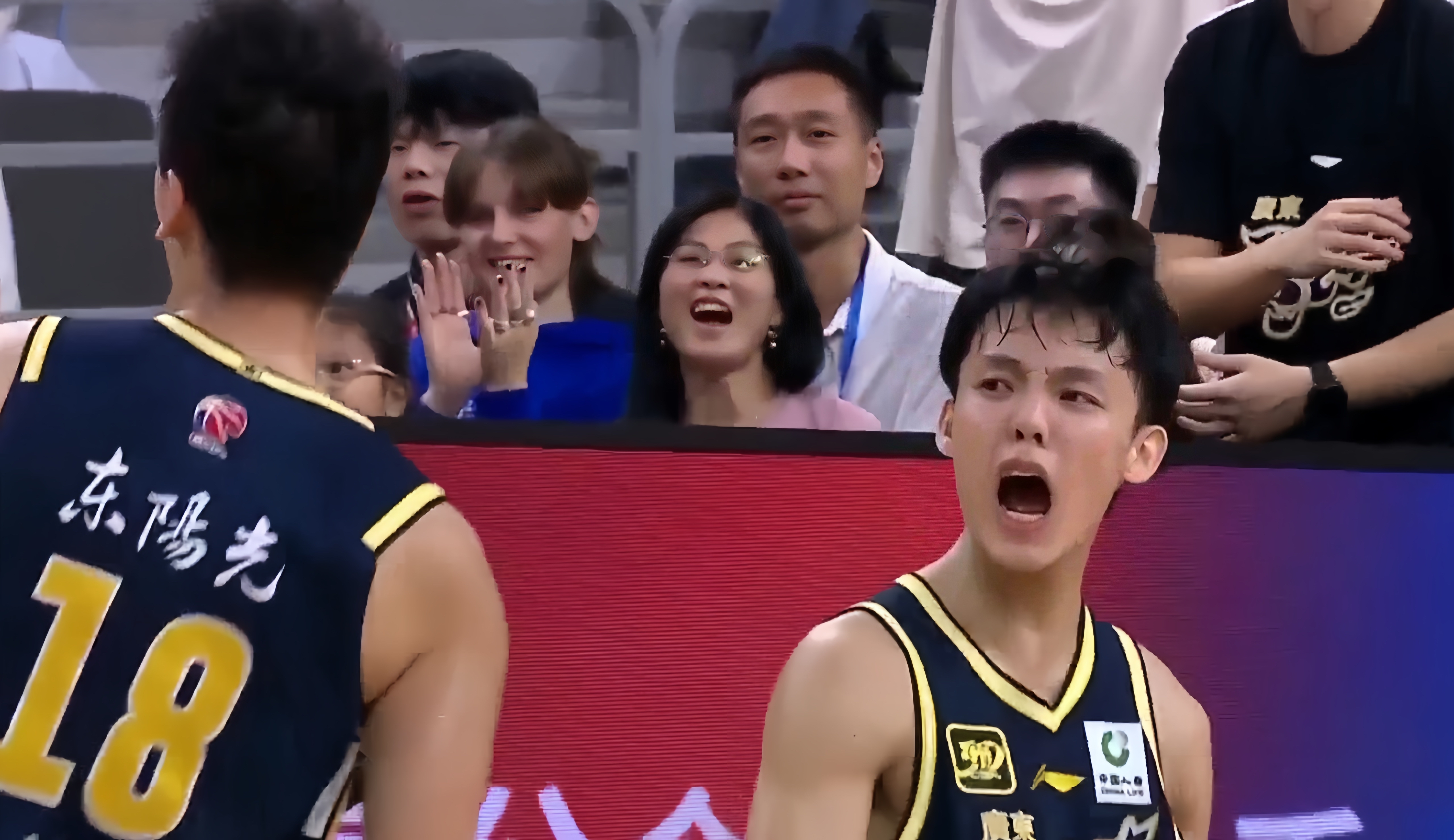 新疆队遭逆转队员情绪低落 新疆队遭逆转队员情绪低落