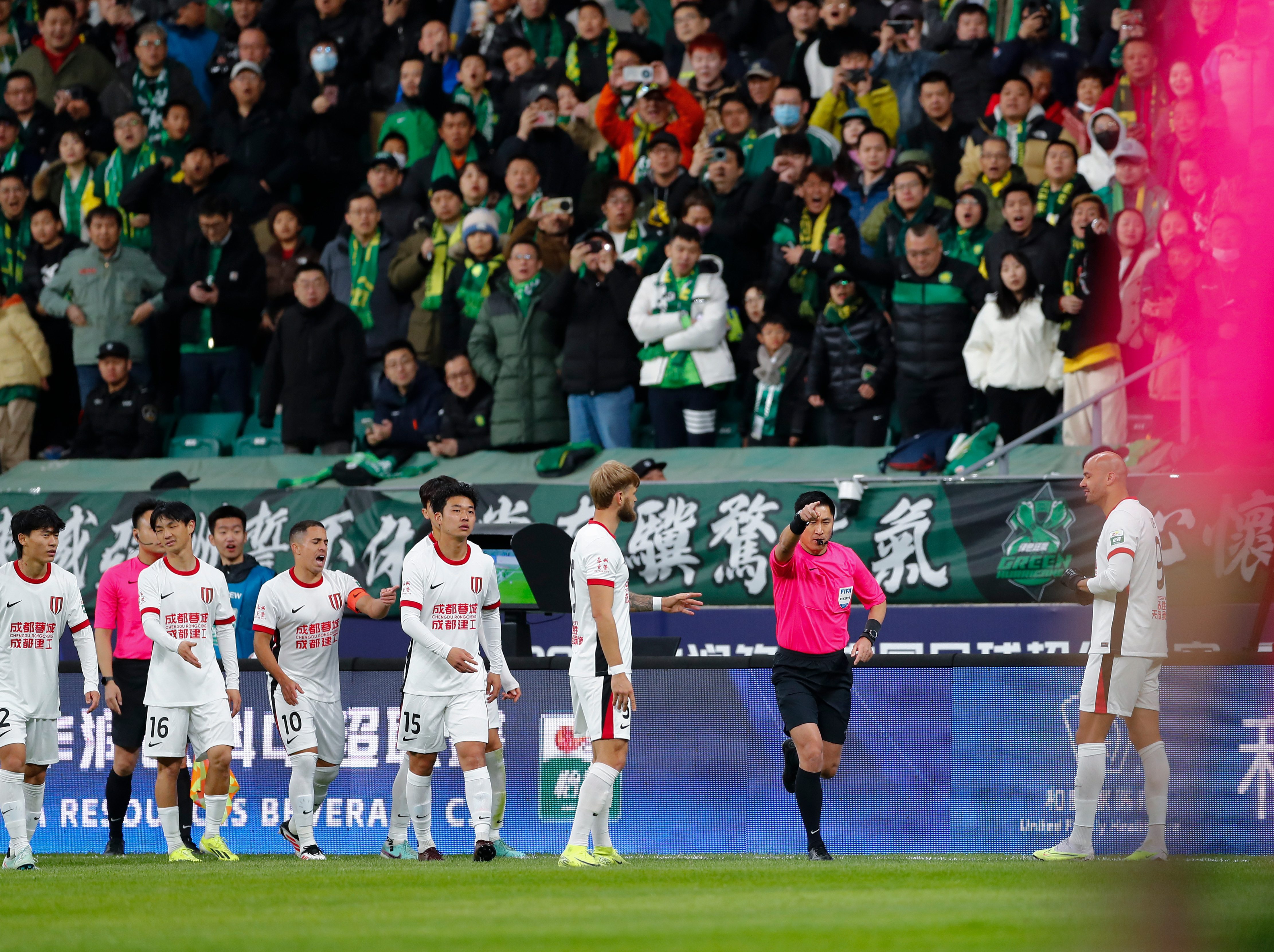 中超球队齐聚成都，备战国际洲际盛事