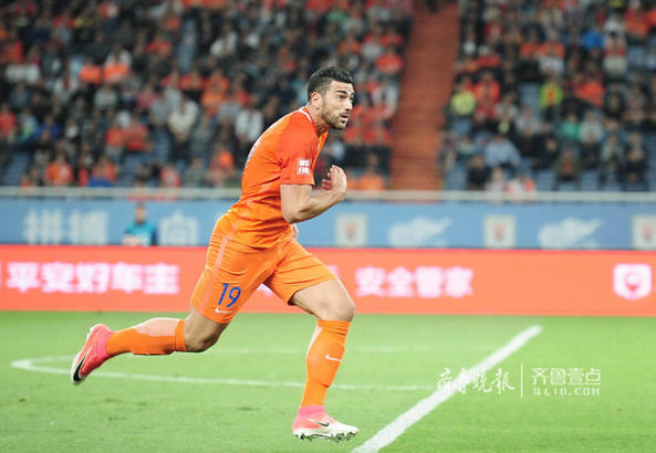 鲁能主场不敌重庆力帆,遭遇失利 鲁能主场不敌重庆力帆,遭遇失利