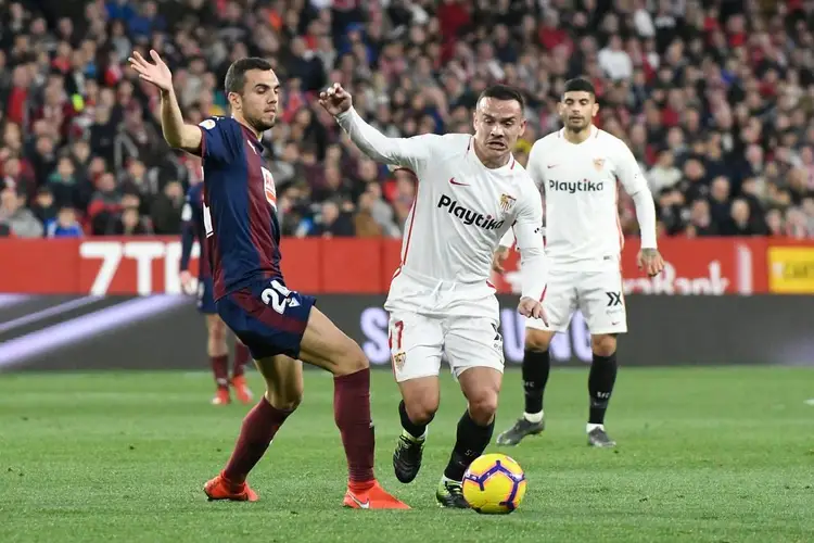 包含格拉纳达迎来胜利,球队展现实力与信心的词条 包含格拉纳达迎来胜利,球队展现实力与信心的词条