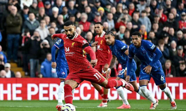 开云APP-埃弗顿主场大胜，战胜对手保持不败