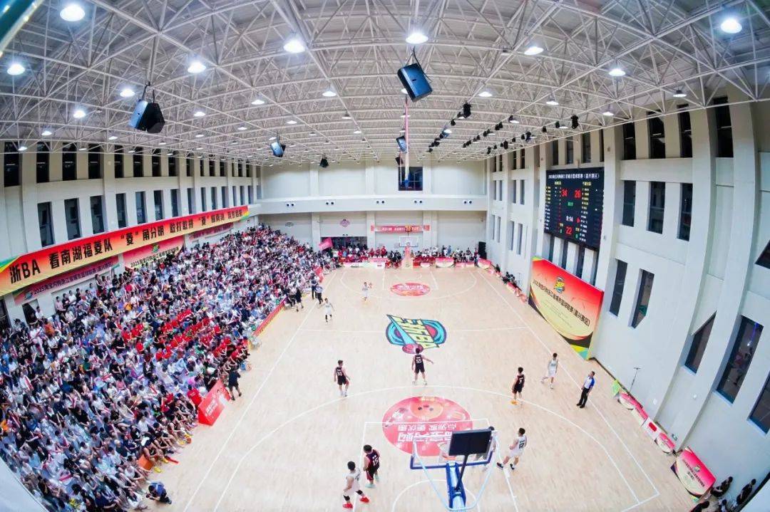 NBA球队主场举办慈善篮球赛 NBA球队主场举办慈善篮球赛