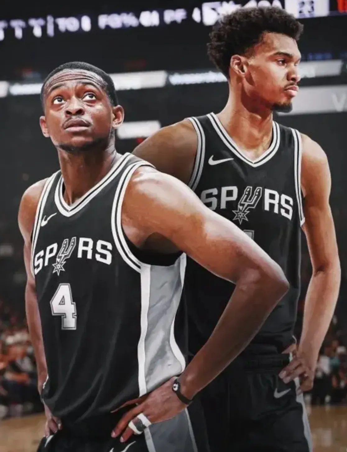 开云体育官网-马刺球队复盘战术调整，全队期待新一轮比赛勇夺胜利