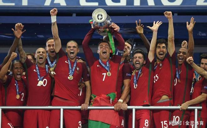 开云体育在线-罗马尼亚队披荆斩棘，欧预赛亮相精彩纷呈