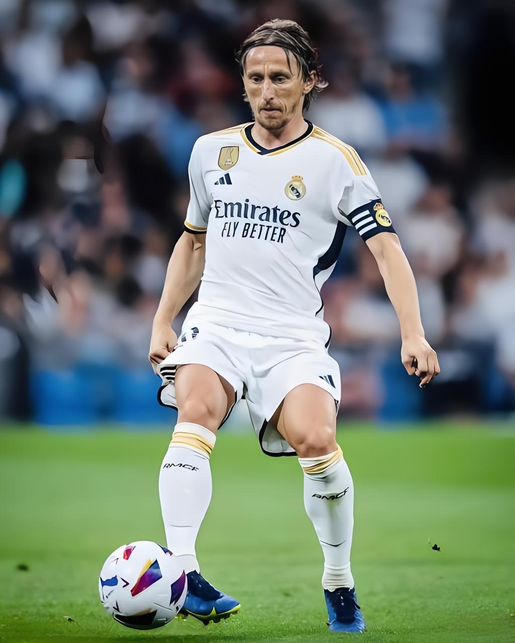 皇马3-2悬念获胜!晋级半决赛 皇马3-2悬念获胜!晋级半决赛