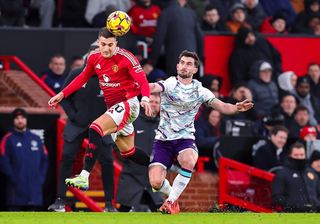 曼联客场险胜,伯恩茅斯难逃惨败 曼联客场险胜,伯恩茅斯难逃惨败