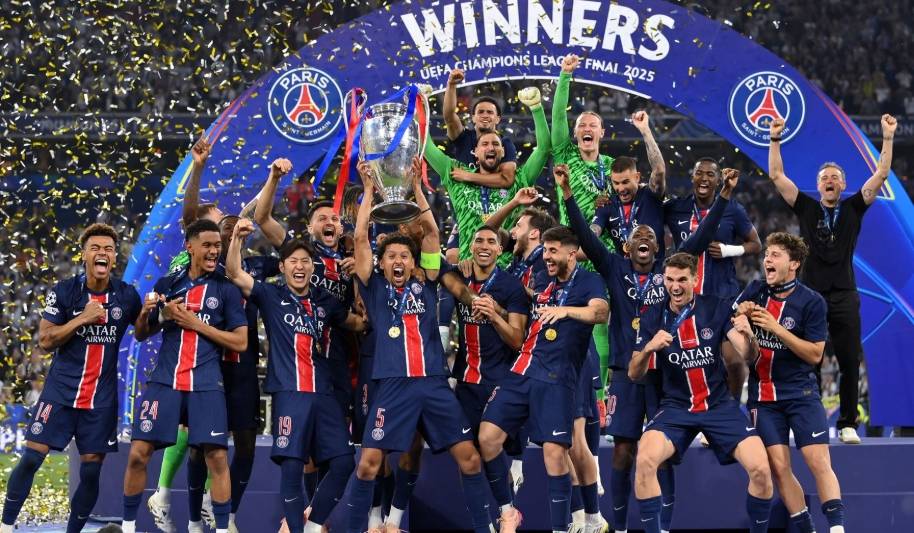 包含欧国联比赛精彩纷呈,球迷心情沸腾的词条 包含欧国联比赛精彩纷呈,球迷心情沸腾的词条