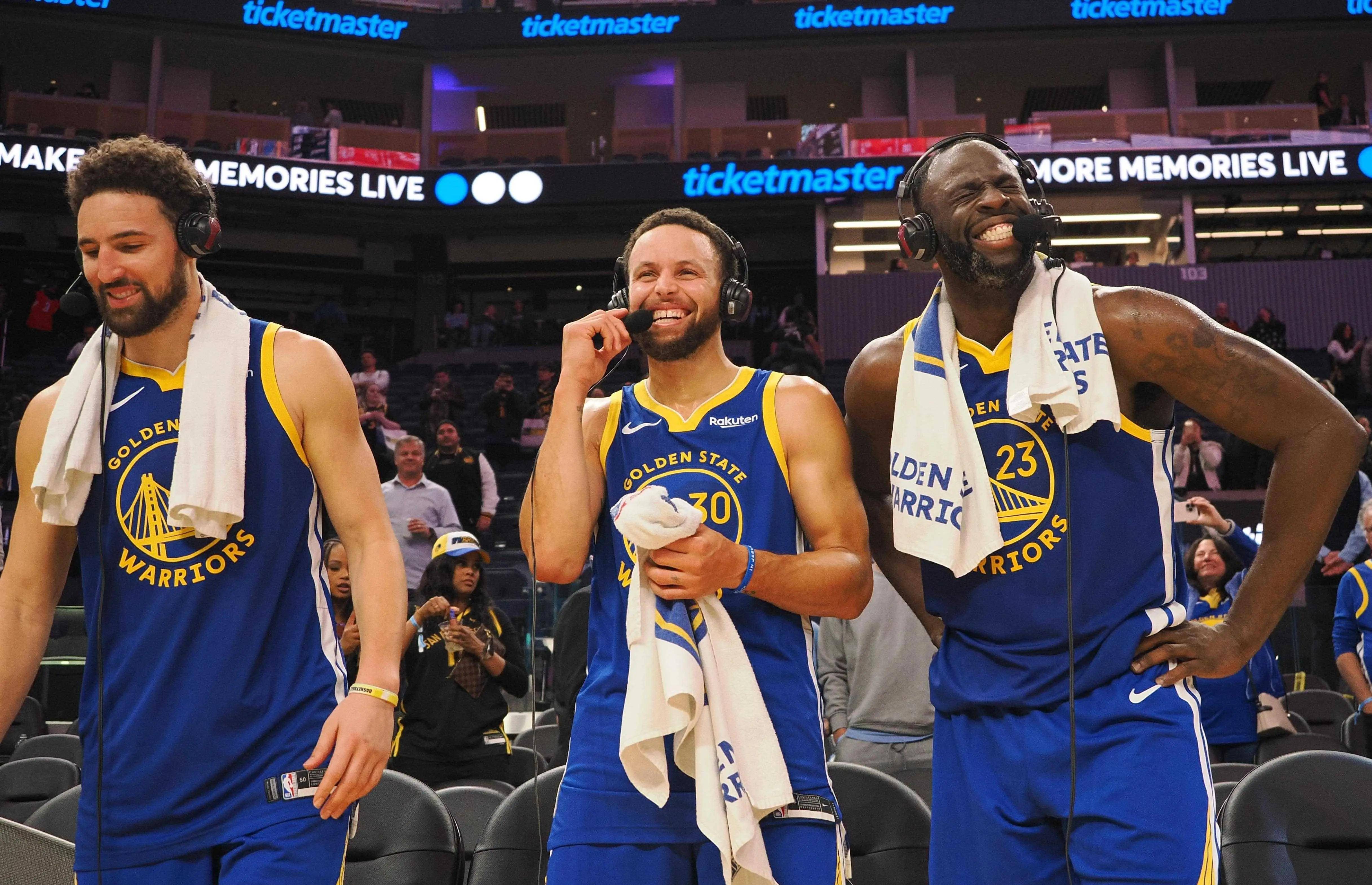 开云下载-步行者队主场连胜，球队士气大振