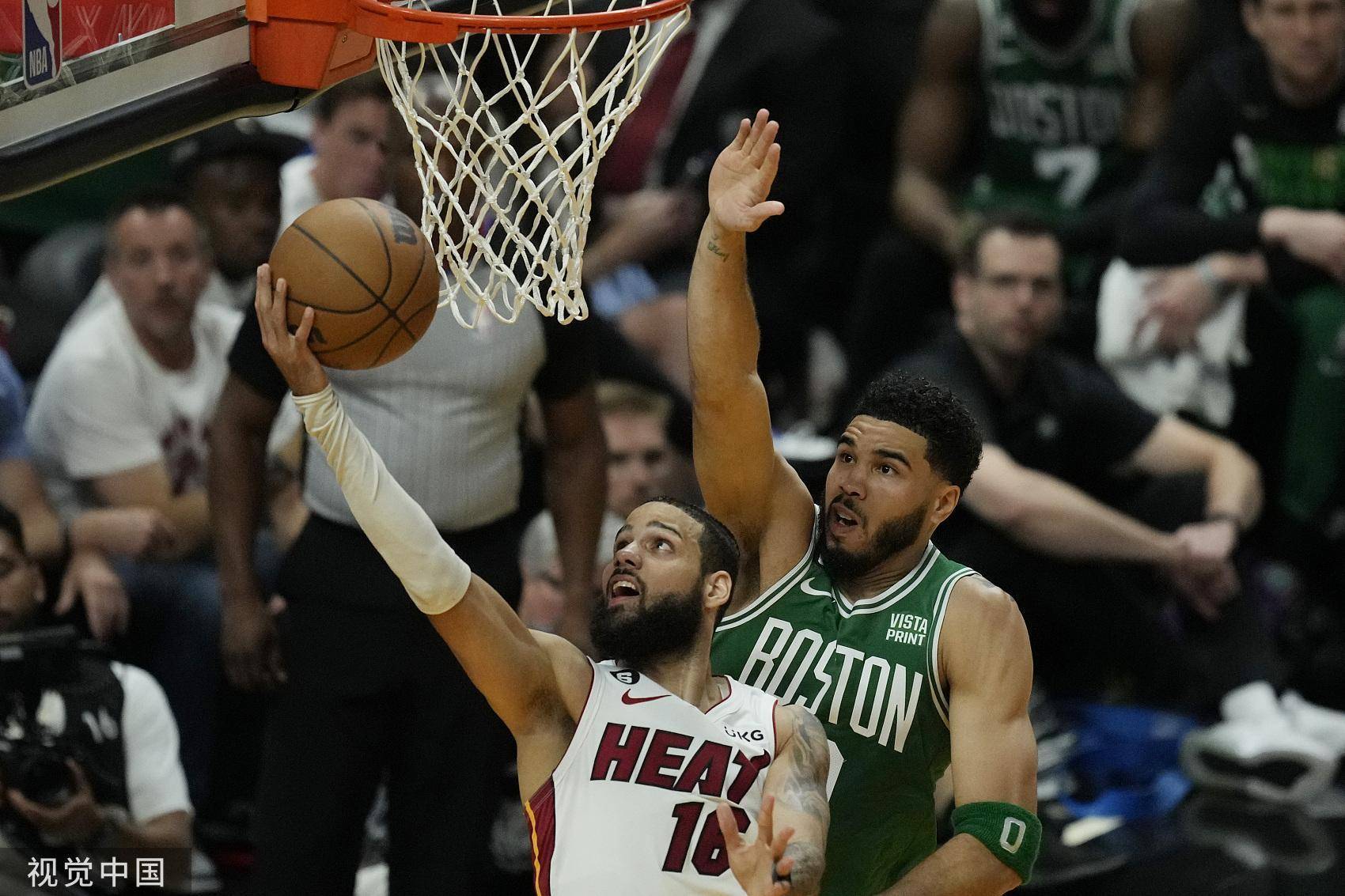 威廉闪贷致胜临死一球,主场难挡攻势的简单介绍 威廉闪贷致胜临死一球,主场难挡攻势的简单介绍