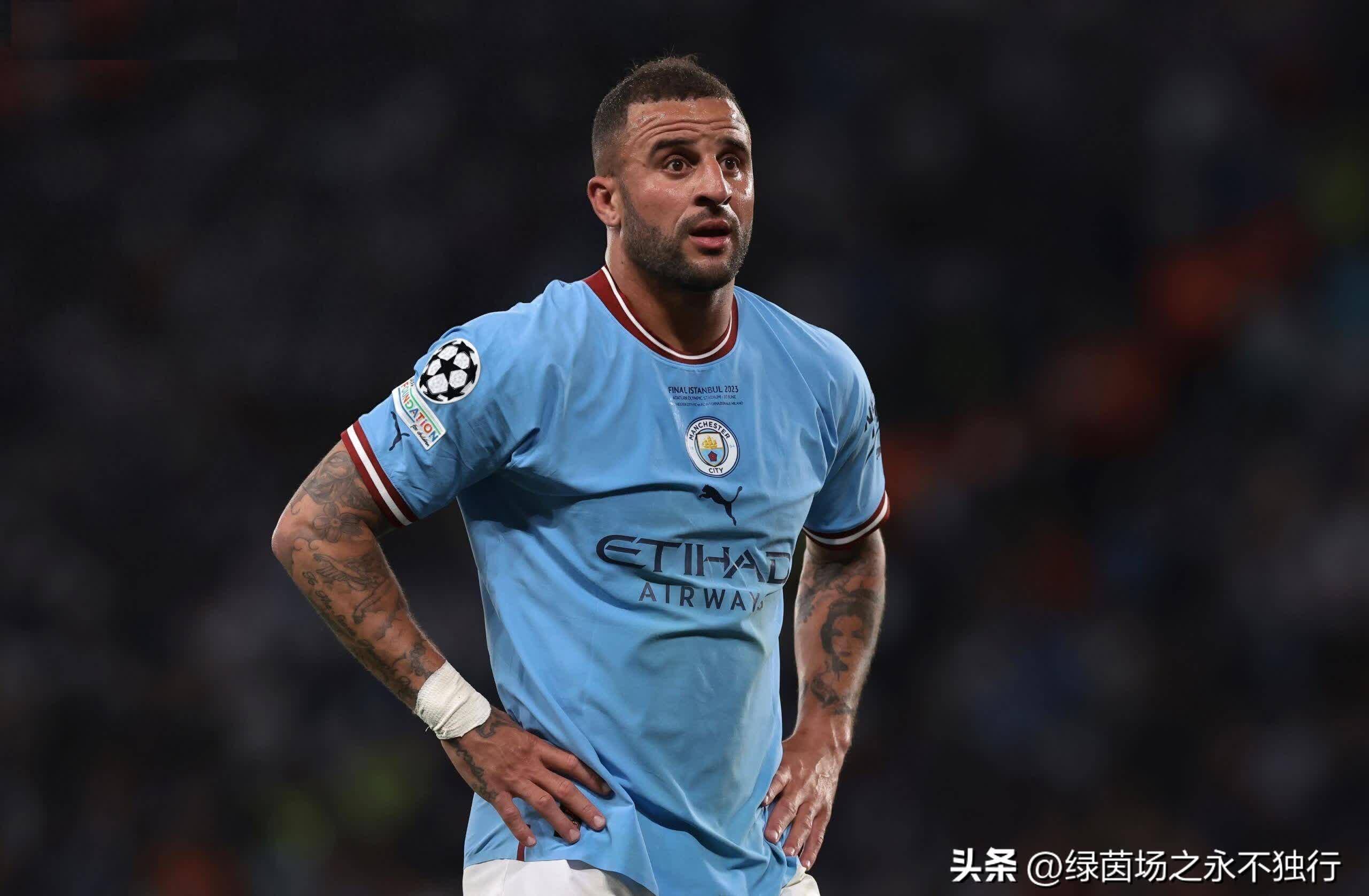 开云体育在线-曼城后卫受伤：前途未卜面临阵容调整