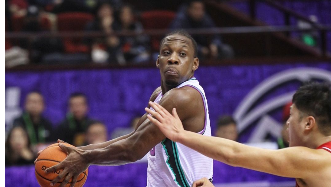 尼斯客场不敌克莱蒙,遭遇两连败 尼斯客场不敌克莱蒙,遭遇两连败