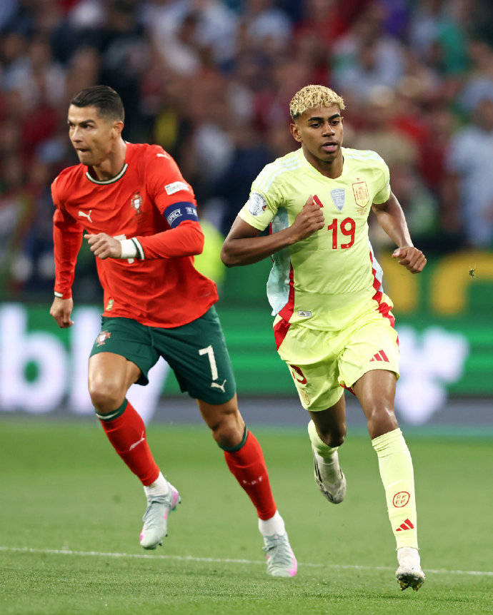 土耳其负于巴尔干新贵,欧国联比赛后劲不足 土耳其负于巴尔干新贵,欧国联比赛后劲不足