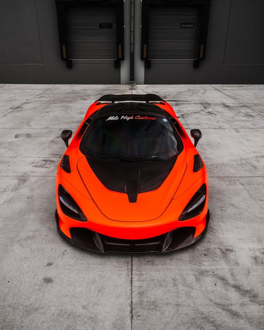 包含迈凯伦翻盘法拉利，佩雷兹状态火热的词条