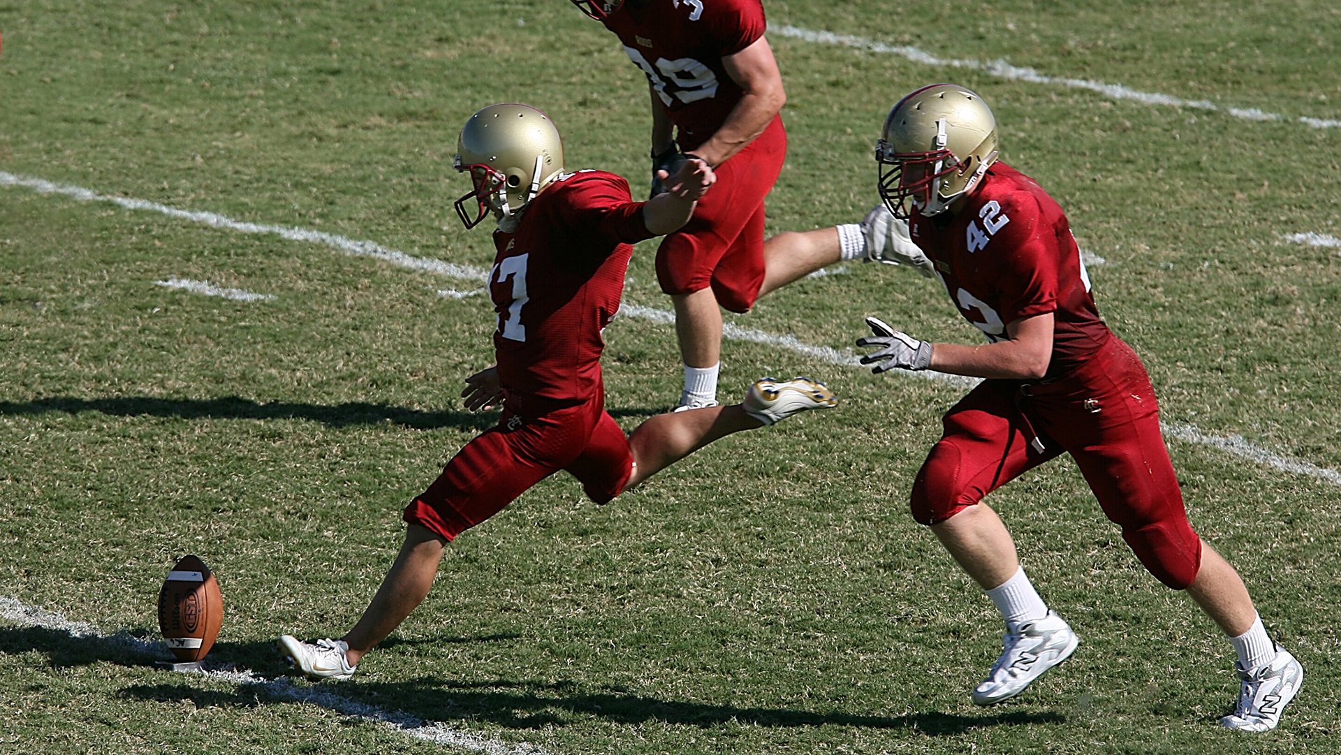 开云体育官网-2026世界杯之夜，当恩比德举起那面双面旗帜