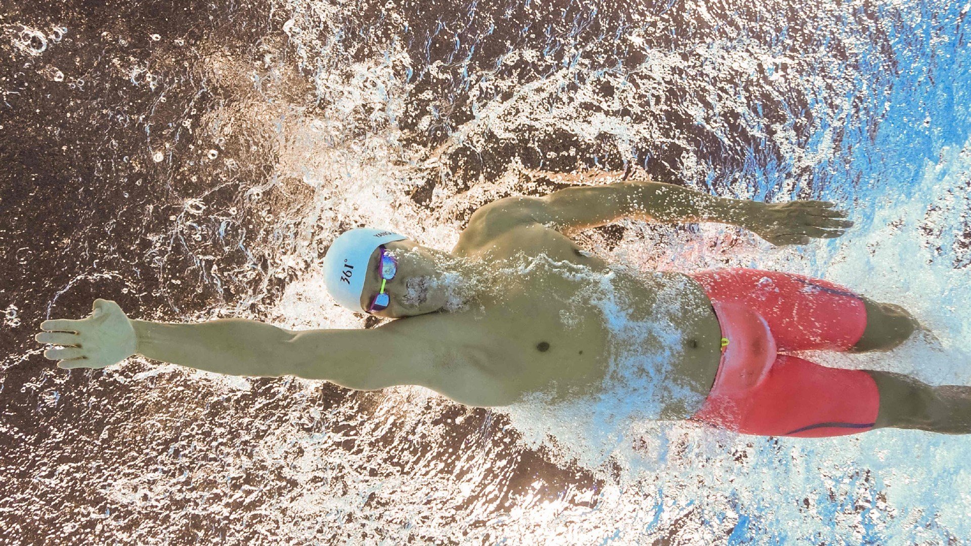 开云体育下载-罗马打穿英格兰，阿坎吉舞台越大越强，跨越千年的逆境征服者